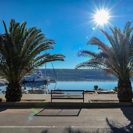 Daire Seaview Aida *