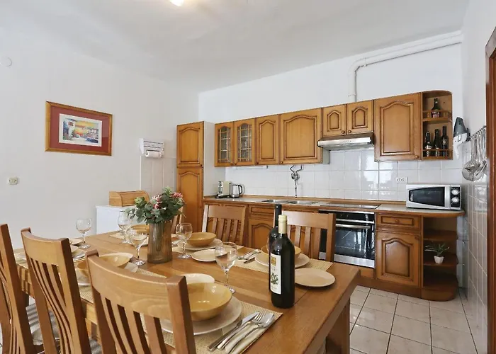 Seaview Aida Appartement *